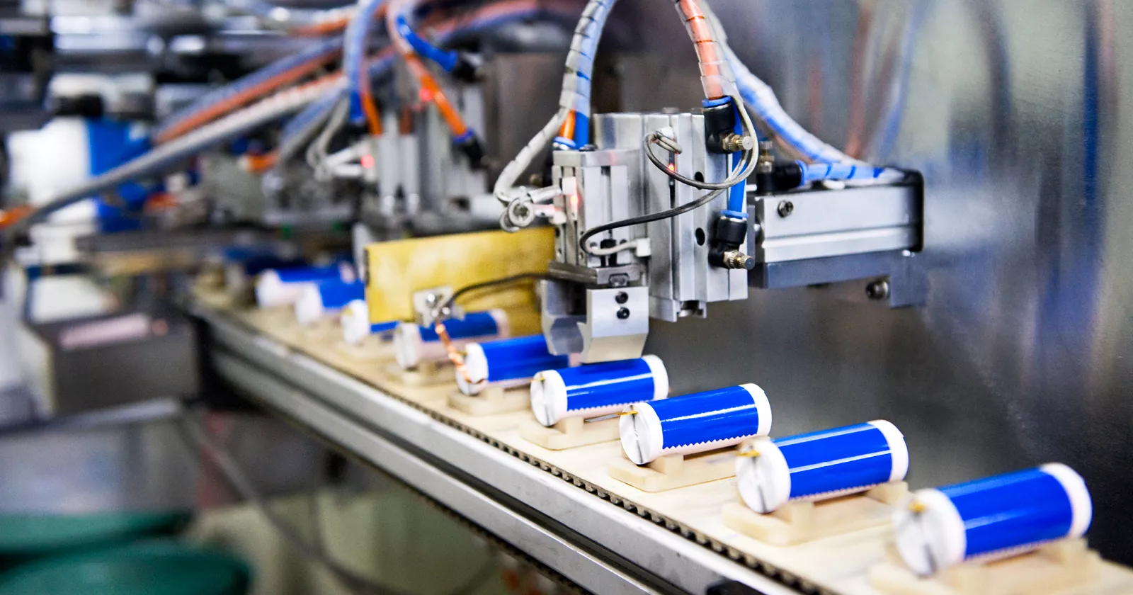 Exponent helps clients with issues of intellectual property, trade secrets, and infringements of battery technology.